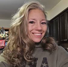 are there any lash techs available today in defiance county ohio?