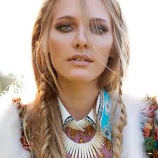 Bianca Wolf's Instagram, Twitter & Facebook