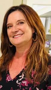 Gina…You have the prettiest smile!!! Thank you for the lovely exhibition ❤️