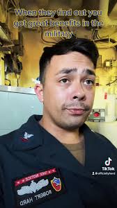 Robert Hard (@officiallyhard2)