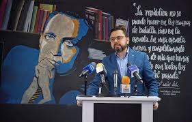 Tomás Carrillo-Batalla (@tomascbl)