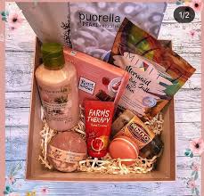 что подарить лучшему другу на день рождения 14 лет Podarok Produktovye Podarki Rozhdestvenskie Korobki Samodelnye Rozhdestvenskie Podarki