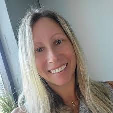 Laura Mccarty's Instagram, Twitter & Facebook