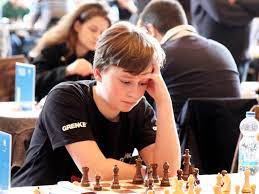 Learn more about his chess achievements! Schach Wunderkind Vincent Keymer Auf Den Spuren Von Magnus Carlsen