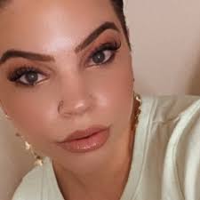 Destiny Sims (@destiny_megan)