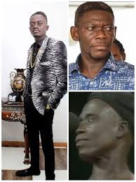 Who is your favourite ? A or B We artist dem all don turn comedian dem😀😀😂