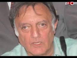 Mansoor ali khan pataudi's cricket and political career. Bollywood Mourns The Sad Demise Of Mansoor Ali Khan Pataudi Youtube