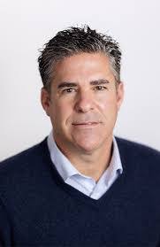 Pat Lockwood's Instagram, Twitter & Facebook