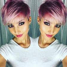 Wenn sie ihrem haar mehr originalität verleihen möchten, müssen sie ihr kurzes haar mit der richtigen farbe kombinieren. De 11 Tofste Kleuren In Kort Haar Voor Dames Die Durven Kapsels Voor Haar Schone Frisuren Kurze Haare Haarfarben Graue Frisuren