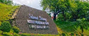 Skop perbincangan fenomena perisian kursus bahasa melayu. Institut Pendidikan Guru Kampus Bahasa Melayu Mycompass