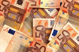 Die alten fünfziger sind aber weiterhin gültig und bleiben parallel in. Ezb Fuhrt Neue 50 Euro Banknote Ein Bezahlen De