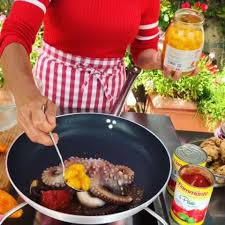 Polpo arrostito e saltato in padella dai migliori blog di ricette di cucina italiani. Ricette Come Arricciare Il Polpo In Padella E Cucinarlo In Modo Perfetto