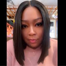 Abril Reed's Instagram, Twitter & Facebook