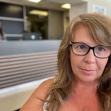 Marci Nichols's Instagram, Twitter & Facebook