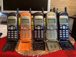 Mitsubishi Trium Geo GSM 900/1800 1999 ...