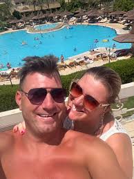 Let's welcome our new members! Please follow our group rules and read our  group description. HAPPY HOLIDAYS EVERYONE ☀️ 😎 🍹 Fouad Mahmoud, Nicole  Baji, Wahidy Atta, Vicky Clarke, Katrien Proost, Daphne