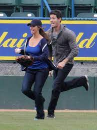 She married actor brian hallisay in 2013 and they have 2 children together. Jennifer Love Hewitt Expecting Her First Baby Hello