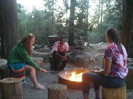 Evergreen lodge yosemite es un hotel romántico con aire acondicionado y frigorífico en las habitaciones, y es fácil permanecer conectado durante la estancia, ya ya viajes por negocios, placer o ambos al mismo tiempo, evergreen lodge at yosemite hará inolvidable tu visita a groveland. Smores On An Open Fire Picture Of Evergreen Lodge At Yosemite Groveland Tripadvisor
