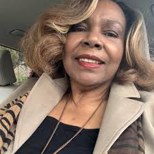 This intro is legendary. Bobby stepped to his girl with his best game and  made all the ladies melt. The cast remembers how much this music meant to  them and why these