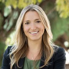 Kiara Bowen's Instagram, Twitter & Facebook