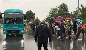 Die nationalelf fühlt sich wieder wohl. Dfb Jogis Em Mission Beginnt Mit Unwetter Hamburger Morgenpost