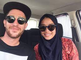 Marini zumarnis dan mat solar pernah beradu akting dalam sebuah sinetron. 5 Gambar Lelaki England Berjiwa Melayu Mat Dan Kini Bergelar Suami Kepada Gadis Terengganu Wanista Com