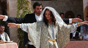 Sıla dizisi,sila dizisi,resimleri,bölümleri,fragmanları,videoları,you tube,cansu dere,mehmet akif alakurt,zeynep eronat,menderes samancılar,fatoş tez,fatoş sezer,muhammed cangören,kartal. Oyuncu Zeynep Eronat Tan Bomba Itiraf Mehmet Akif Alakurt Sila Dizisinin Setinde Calisani Darbetti Son Dakika