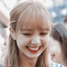 Blackpink's lisa returned to thailand over the weekend for a special event for cosmetic brand she felt so welcomed and loved, she simply started crying. Lalisa Crying Gif Lalisa Crying Clap Discover Share Gifs