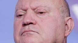 Enquête ouverte après deux plaintes pour agression sexuelle contre André  Santini: ce que l'on sait