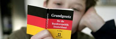 Von diesem grundsatz wird aber eine ausnahme gemacht, wenn ein gesetz zwar noch nicht in kraft getreten, wohl aber nach art. Eigenstandiges Kindergrundrecht Ins Grundgesetz Aufnehmen Fraktion Die Linke Im Bundestag