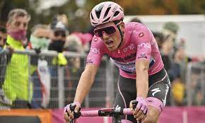Joao almeida se convirtió en el etna en el tercer ciclista portugués de la historia en liderar una gran ronda.acacio da silva se enfundó la maglia rosa del giro y el maillot amarillo del tour. Joao Almeida Sofremos Juntos Maisfutebol