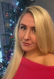 Hi all! I just wanted to introduce myself my name is Katie .. I have been  into performing arts my whole life I never continued after my A levels and  I started