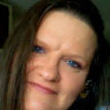 Lizzie Cagle's Instagram, Twitter & Facebook