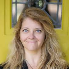 Angela Oster's Instagram, Twitter & Facebook