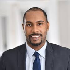 Logan Hutton (@LoganHutton_17)