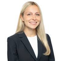 Elizabeth Coscia's Instagram, Twitter & Facebook