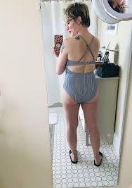 Tried It Compared It The Swimsuit With 1 000 Reviews The Mom Edit