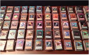 As with past gold series you would expect to get holo versions of cards that either have been out of print for some time or never have been in a holo version. Amazon Com 1000 Yugioh Cards Ultimate Lot Yu Gi Oh Collection 50 Holo Foils Rares By Unknown Sports Outdoors