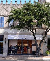 Maison jolie is voorloper op de trend op het gebied van interieur. Akris Opens A Store In Dallas Dujour