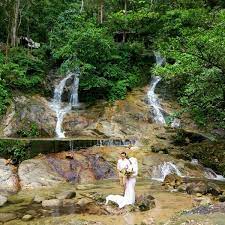 Air terjun sungai chiling ini menawarkan keindahan air terjun yang akan membuat siapa saja merasa terpesona. Hutan Lipur Sungai Kanching Forest In Rawang