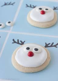 The most amazing collection of decorated christmas cookies! Decorated Reindeer Cookies A Free Printable