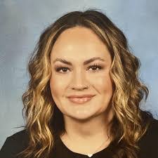 Shauna Phillips's Instagram, Twitter & Facebook