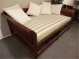 And underneath, there's plenty of space for storage boxes for extra bed linen. Daybed Double Wetraff