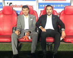 Erdal ve ailesi sivas yollarında mahsur kalıyor | sarı yıldız. Twitter à¤ªà¤° Gurler Akgun Besiktas Ta Emre Kocadag Kocadagemre Ve Erdal Torunogullari Torunogullare Her Anlarini Futbol Takimiyla Ic Ice Geciriyorlar Aile Havasi Hakim Futbol Takimiyla Yonetim Arasinda Kurulan Bu Yakin Iliski Takimi Birbirine