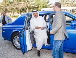 ونشر محمد صلاح صورة له عبر حسابه الخاص على موقع فيسبوك وعلق عليها، قائلا. ØªØ¹Ø±Ù Ø¹Ù„Ù‰ Ø³ÙŠØ§Ø±Ø§Øª 5 Ù…Ù† Ø£Ø¨Ø±Ø² Ø§Ù„Ù…Ø´Ø§Ù‡ÙŠØ± Ø£Ø®Ø¨Ø§Ø± ØµØ­ÙŠÙØ© Ø§Ù„Ø±Ø¤ÙŠØ©