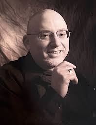 Derek Hutton's Instagram, Twitter & Facebook