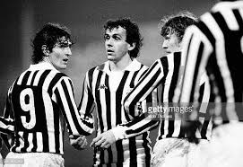 Black And White And Read All Over Juventus Pin On Juve