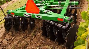 The large, removable tines and skid shoes allow for unparalleled performance. Rotary Tillers Frontier Rt11 Series John Deere Us