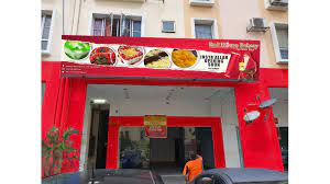 Terdapat satu gerai cendol melayu yang yang menjadi tumpuan di shah alam iaitu di seksyen 7, terletak di belakang unisel. Comi Red House Bakery 10 Azlina Ina Shah Alam Seksyen 7 Facebook