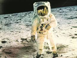 Apollo 11 astronaut neil armstrong in 1991 as he was honored by the city of lancaster, california. 50 Jahre Mondlandung Echt Oder Fake Sn At